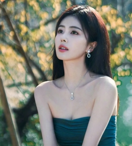 白鹿被迫分手张凌赫？于正遭指“棒打鸳鸯”回呛4句话