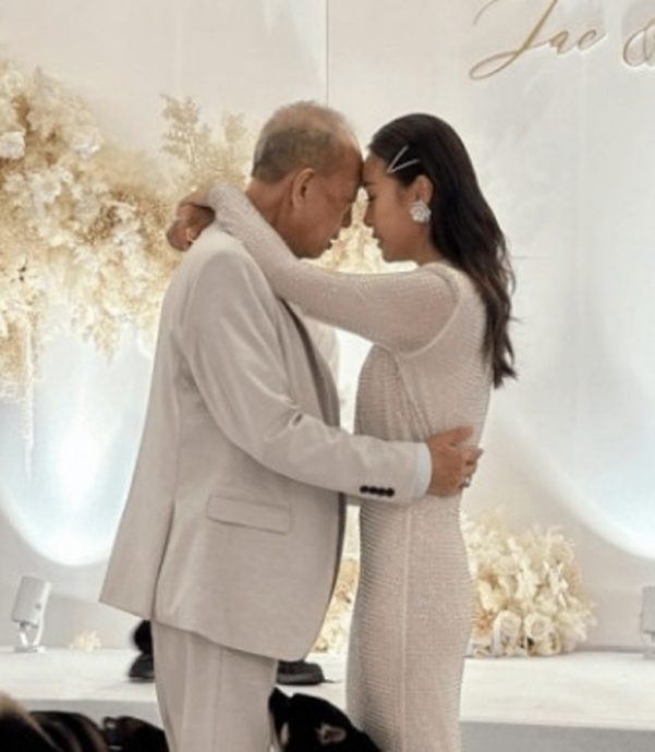 结婚不够2个月!黄心颖丁父忧