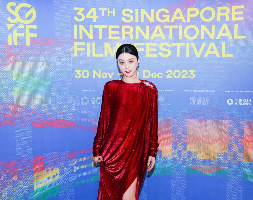 范冰冰罕谈被封杀 “能救你的只有自己”