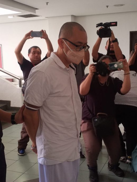 视频|4年前小车祸变命案 华男罪成监16年