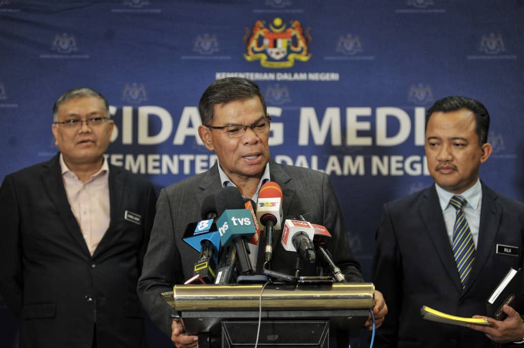 视频|规定游客填写入境卡 内长:防免签被滥用