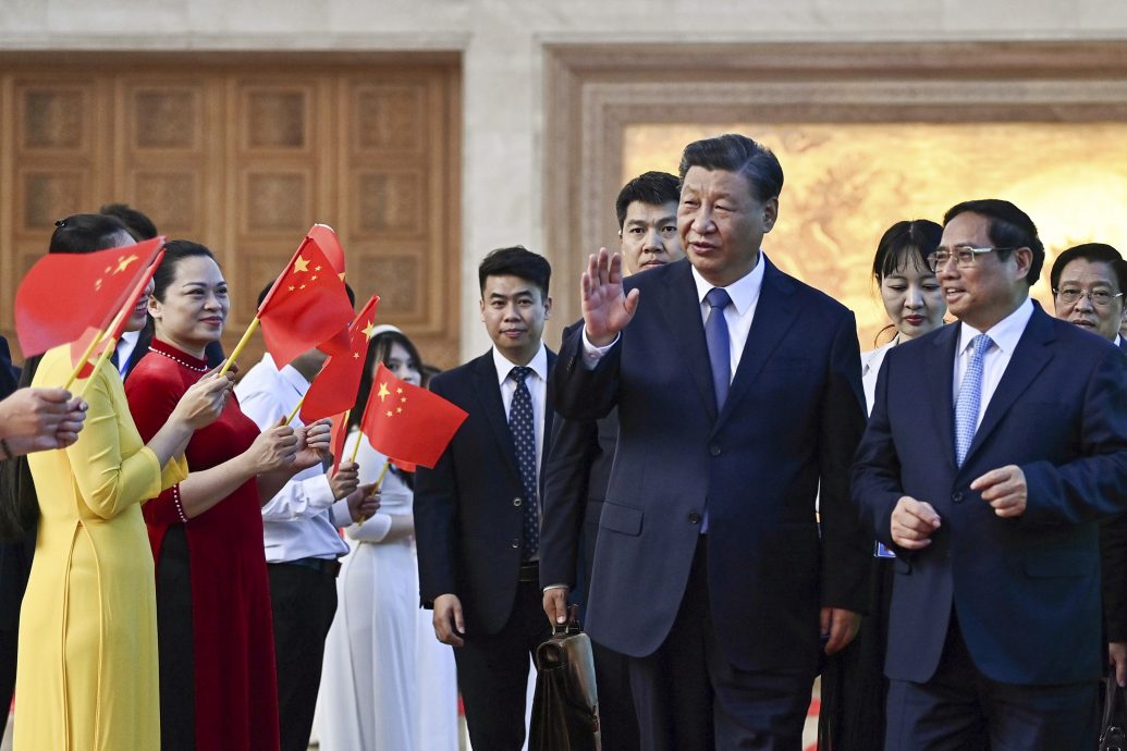 访越第二天 习近平再提“中越命运共同体”