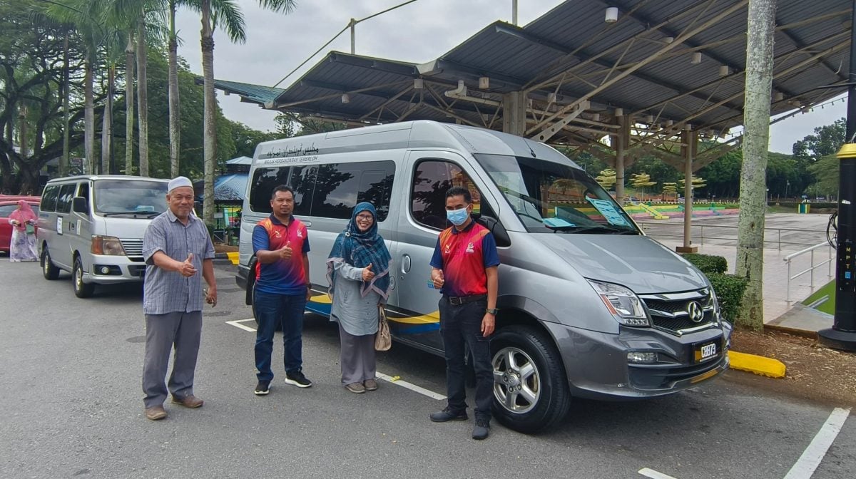 载送逛淡马鲁周日市集 免费接驳客货车赢好评