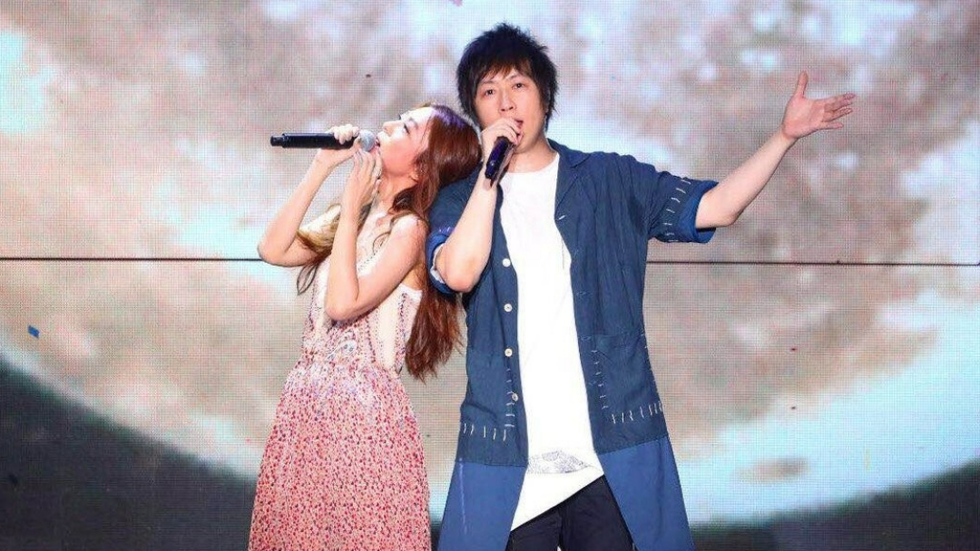 阿信陷假唱风暴打破沉默  刘若英丁当送暖挨批