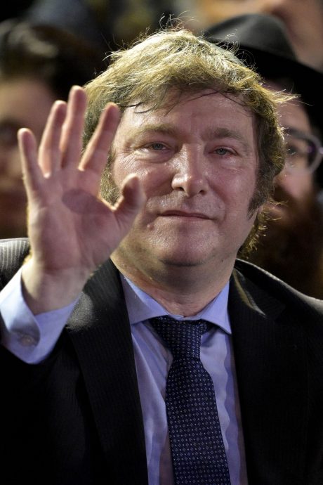 阿根廷总统“100%薪水拿来直播抽奖”　300万人嗨爆！女子幸运中奖 