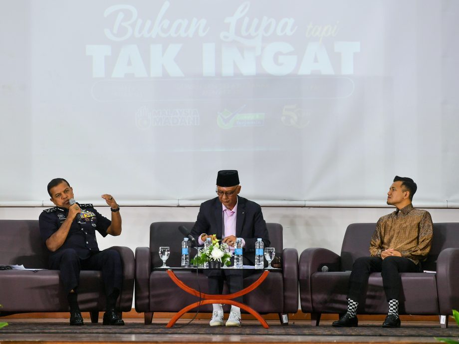 阿育汉无惧指责,欢迎调查他与家人