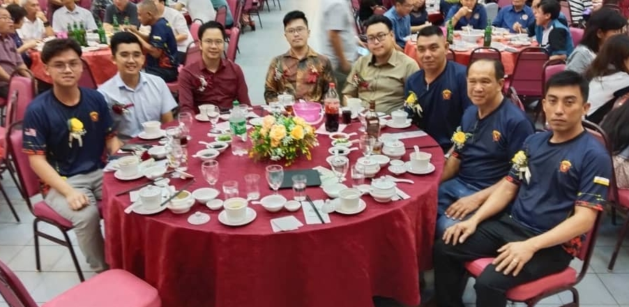 霹版头／盼民众支持完善化服务 怡新街场义消队拟购云梯消防车