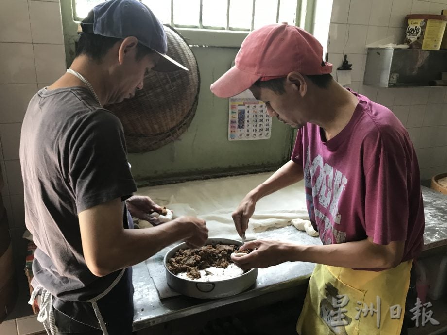 霹:20日见报它的诞生︱/封底主文/海南包点