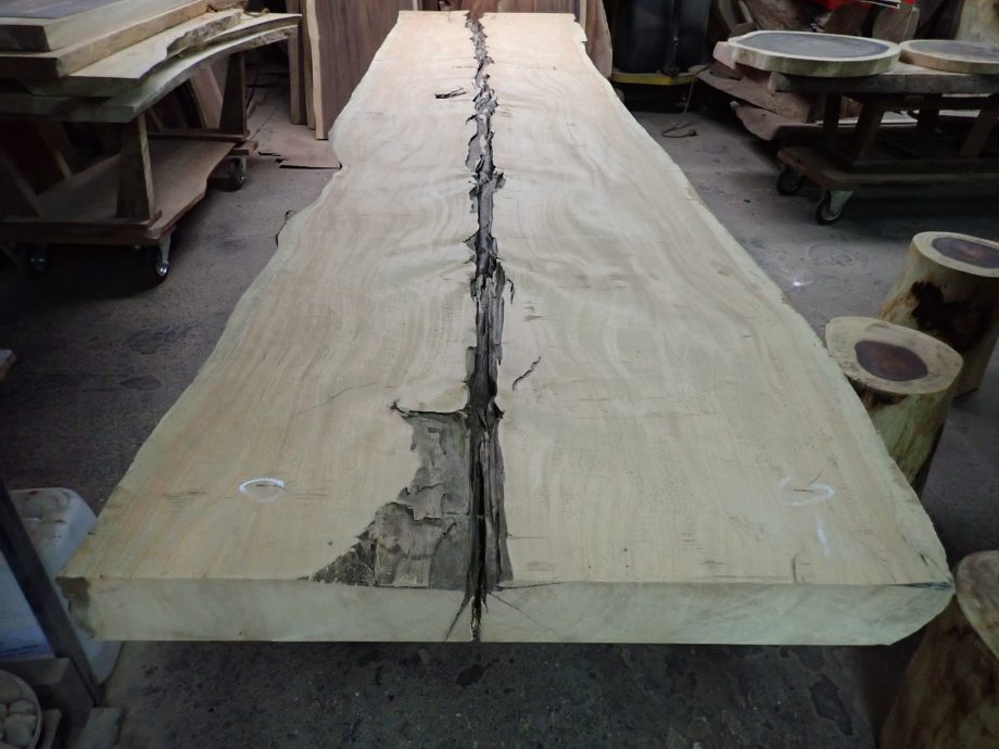 霹:封底主文/它的诞生─木制家具