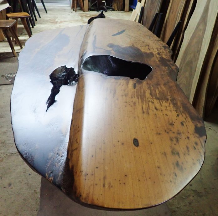 霹:封底主文/它的诞生─木制家具