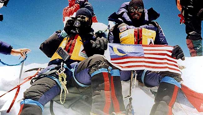 首位攻顶珠峰大马人 服务杏坛35年将荣休