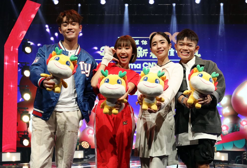 首要媒体25艺人迎Happy龙｜陈子颖忆庄群施哽咽 人妻李欣怡陈慧恬爆笑互怼