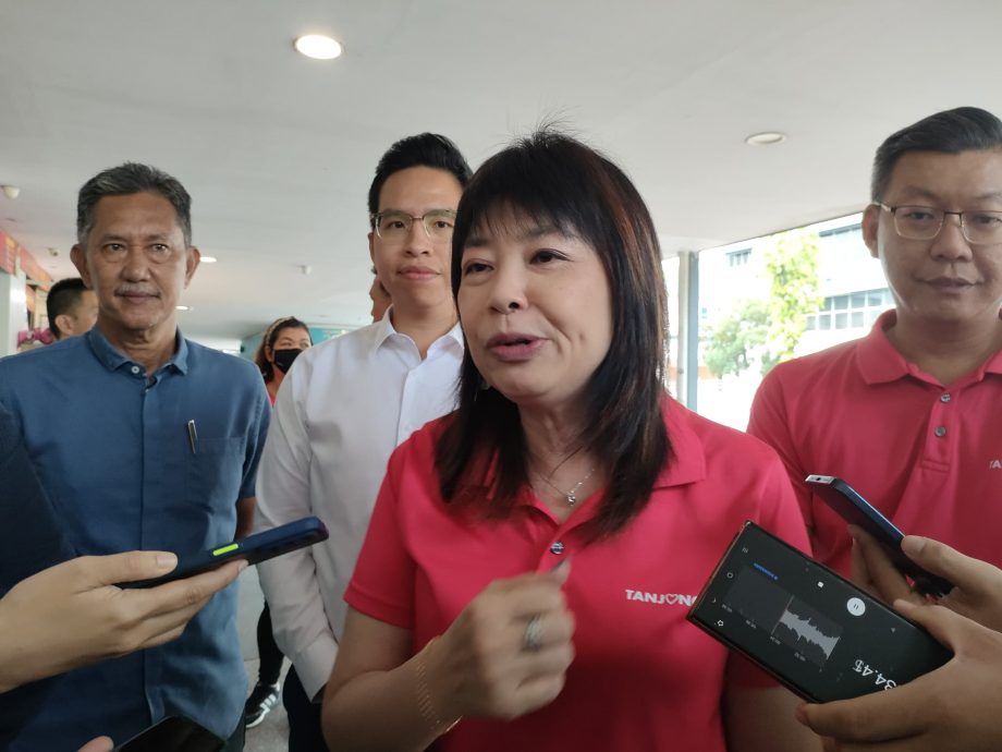 (全国版)任副财长遭质疑 林慧英:宽容心接受批评