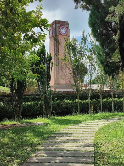 （古城封底主文）《用眼睛去旅游》：马六甲华人抗日殉难义士纪念碑