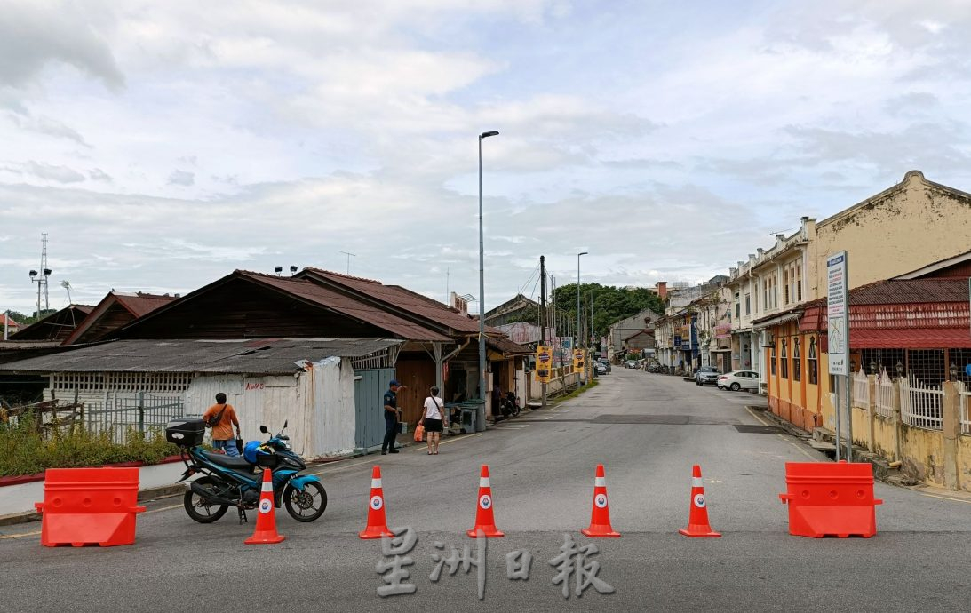 （古城封面主文）无车区54小时·三宝井海乾街生意跌