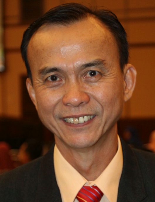 (古城版)植物公园厕所损坏逾5个月·市民:为何不维修?