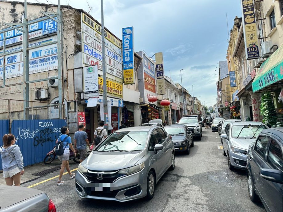 (古城第2版主文)武牙拉也空置单位卫生欠佳 有损甲州旅游形象