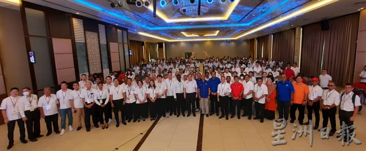 (古城第二版主文)团结政府成员党首次出席甲州行动党代表大会