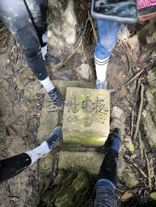 (大北马)在山中/旺古农山