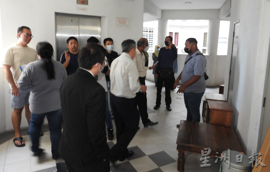 （大北马）The Spring公寓管理层与律师等破门入屋扣留拖欠维修费屋者可移动资产