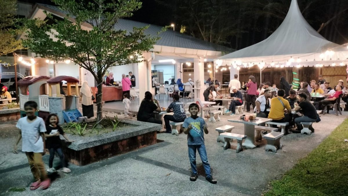 (p4主文)乐活:双肾脏功能只剩下6%,无阻36岁的万大哥创业卖鸡饭