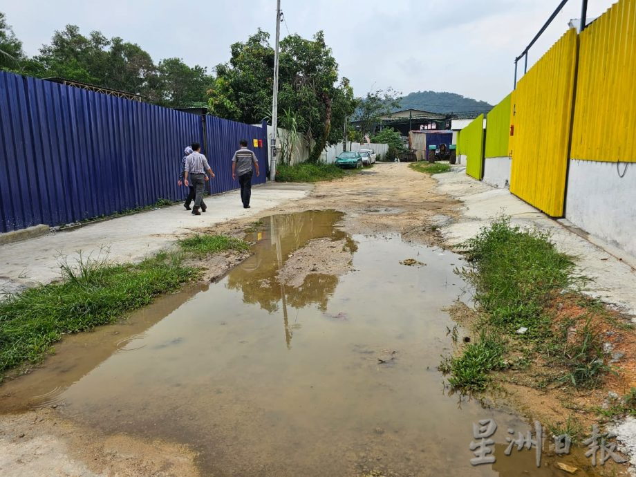 NS2主文/Serulai花园“无名路”终于铺上沥青了