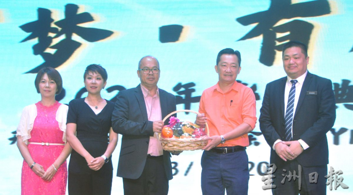 NS主文/谢琪清:通过亚沙国会议员拨款,一年拨了逾21万给东华小学