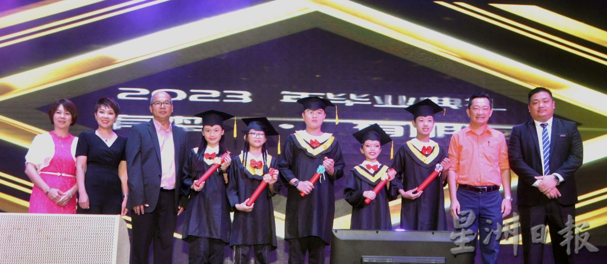 NS主文/谢琪清:通过亚沙国会议员拨款,一年拨了逾21万给东华小学