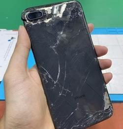 RM10分期还手机维修费 “养妻子和5孩子不够钱”