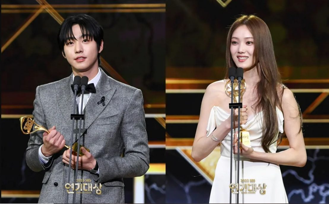 SBS演技大赏成李善均追思会 众星黑衣走红毯