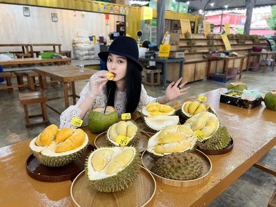 SS2包场实现“榴梿自由” 范冰冰惊呼:Sedapnya