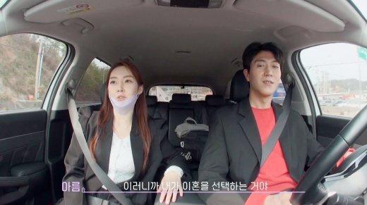 T-ara前成员离婚又再婚 高调认爱否认怀孕