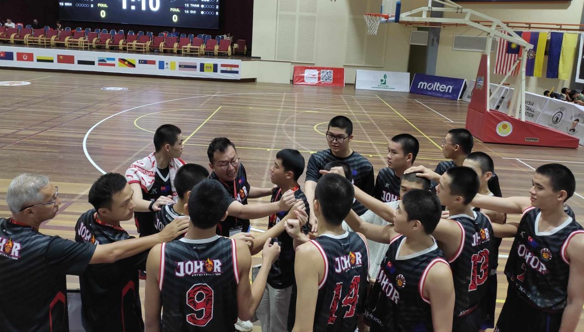 U17全国篮球赛| 平安夜上演南北战 柔(槟)男决战争冠