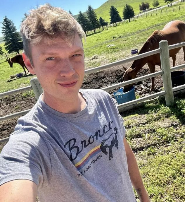 11年痛失3弟妹 后巷男孩尼克哀叹：彻底心碎