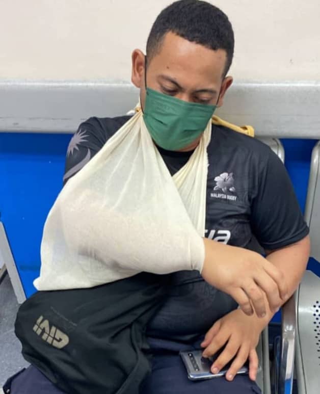 2外籍男闯路障撞伤警 警车追2公里逮人