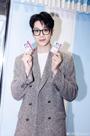  3年前曾为乱丢烟蒂道歉 赖冠霖又被拍到遭轰“惯犯”	