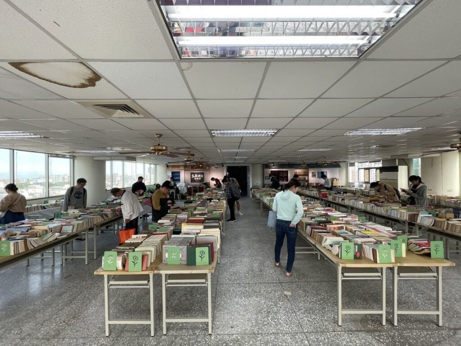 清大退休教授李怡严离世享寿87岁 捐1275万积蓄6万藏书嘉惠学子