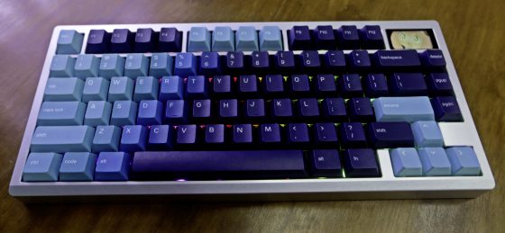 ​像麻将声的机械键盘？