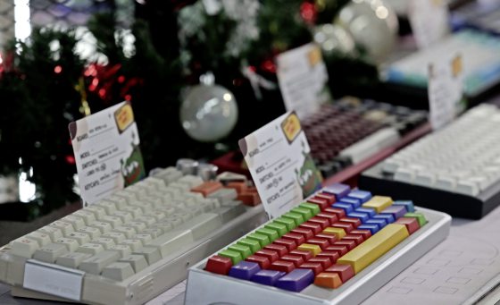 ​像麻将声的机械键盘？