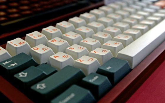 ​像麻将声的机械键盘？