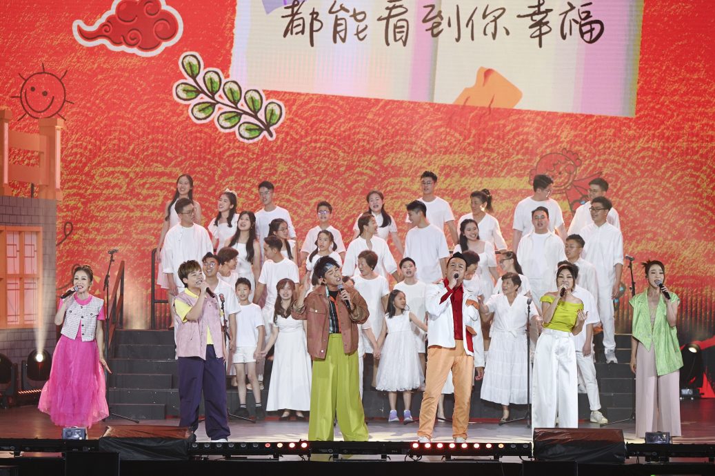 ​开心龙龙Way新春跨年派对 林德荣被众艺人评头论足