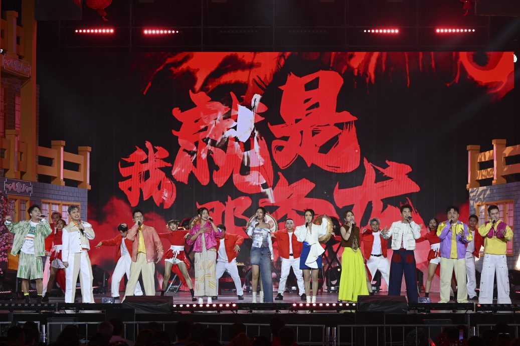 ​开心龙龙Way新春跨年派对 林德荣被众艺人评头论足