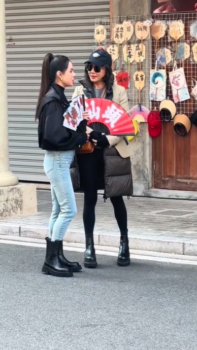 “嘉玲姐”合体“琴操姑娘”掀回忆 两大女神斗冻龄