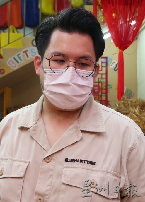 “龙”饰品买气旺 业者:维持原价薄利多销