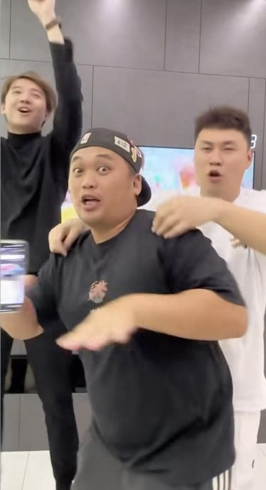 《周星翅》获星爷翻牌! 全网坐等朱浩仁过年内裤照