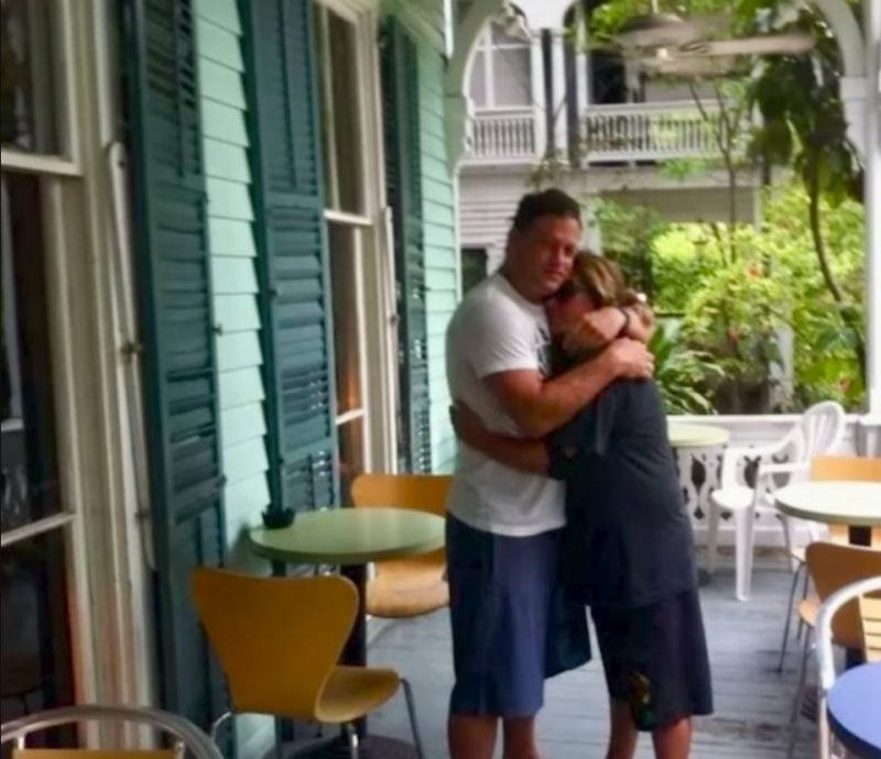 《飞越比华利山》男星病逝 终年58岁