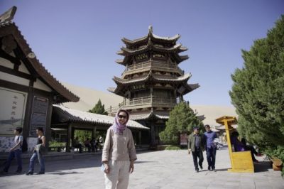 【中国】从莫高窟到阳关，苍凉大漠驼铃吟唱