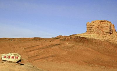 【中国】从莫高窟到阳关，苍凉大漠驼铃吟唱