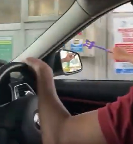 一触即通卡余额有RM1100 网笑:若丢失卡必心痛