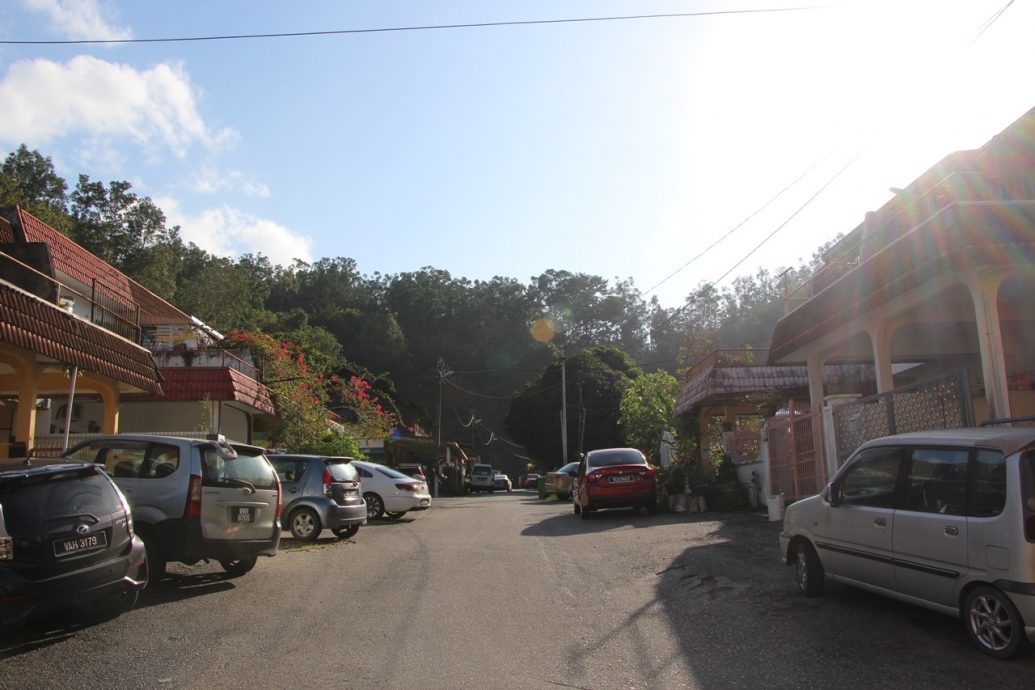 东：劳勿消拯局局长凯鲁奉劝民众在新年期间小心燃放鞭炮